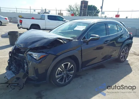 2019 Lexus Ux 200 z USA, uszkodzony, nr VIN JTHY3JBH3K2015410